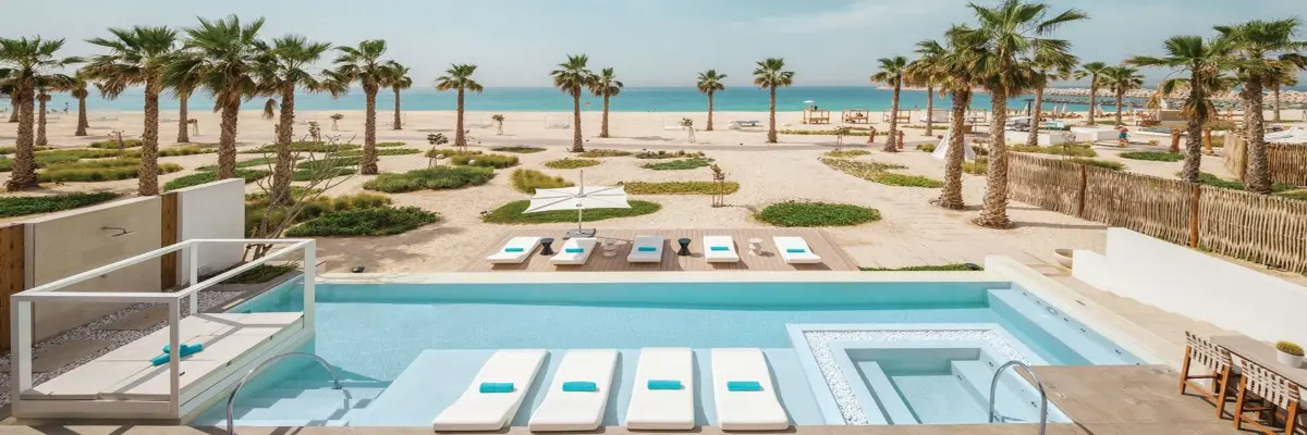 Does the cabana in Dubai have different types?