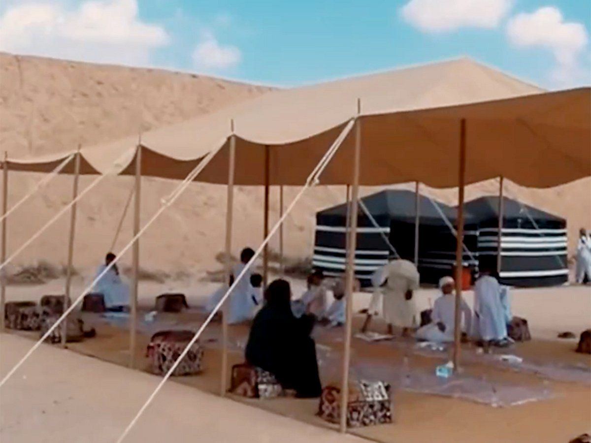 إحياء التقاليد الصحراوية في دبي مع مخيم غمران للشيخ حمدان