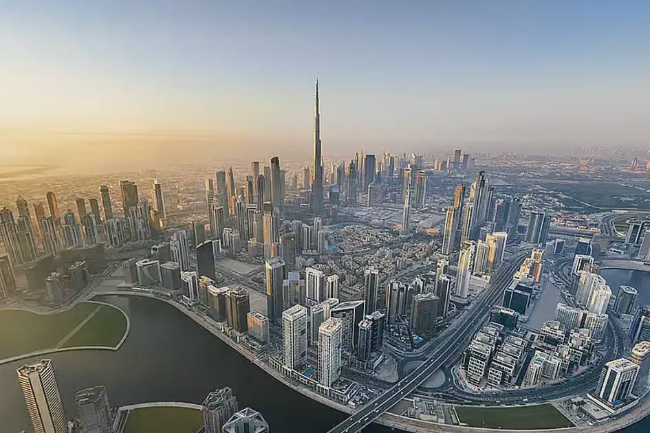 حل اختلافات اجارهٔ دبی در میانگین شش روز